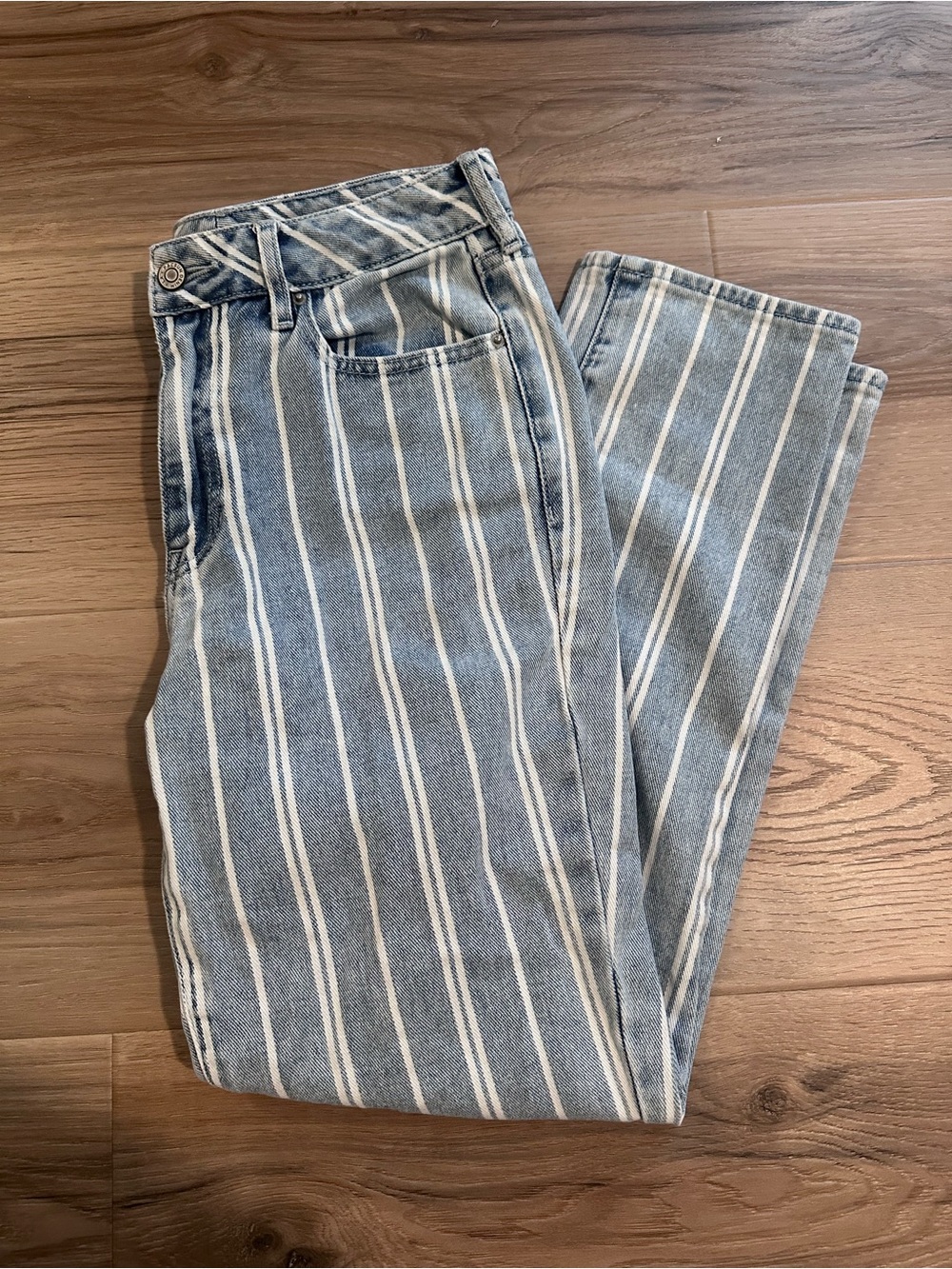 Pacsun mom jeans